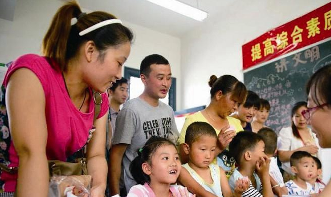 外地孩子来广州读书，选择积分入学还是广州户口？哪种更划算？